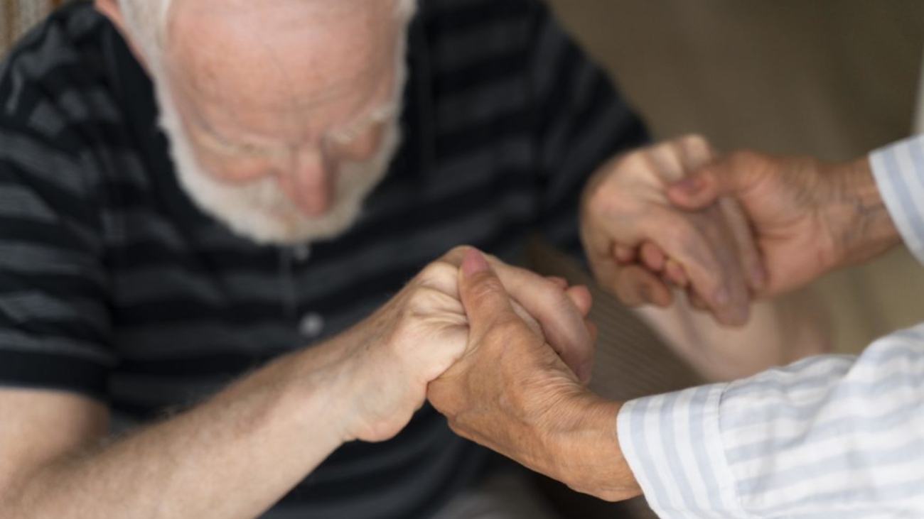 enfermedad-de-parkinson-ejercicios-de-rehabilitacion-1024x683